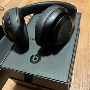 Beats Studio3 Wireless Noise Cancelling Headphones